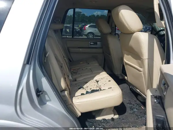1FMJU1KT8HEA13546 2017 FORD EXPEDITION - Image 8