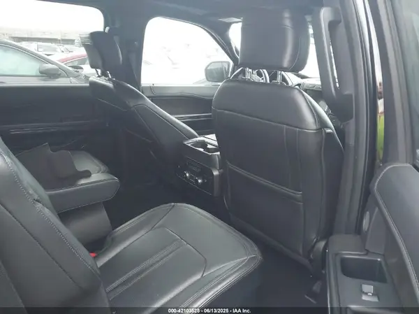 1FMJU1KT8JEA13259 2018 FORD EXPEDITION - Image 8