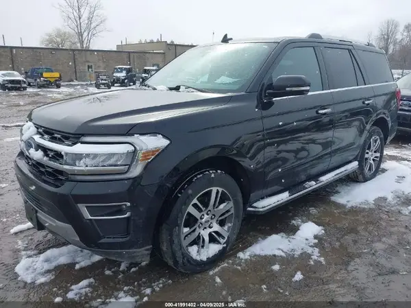 1FMJU1KT8NEA41598 2022 FORD EXPEDITION - Image 2