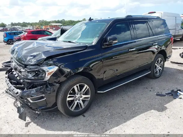 1FMJU1KT8NEA65206 2022 FORD EXPEDITION - Image 2