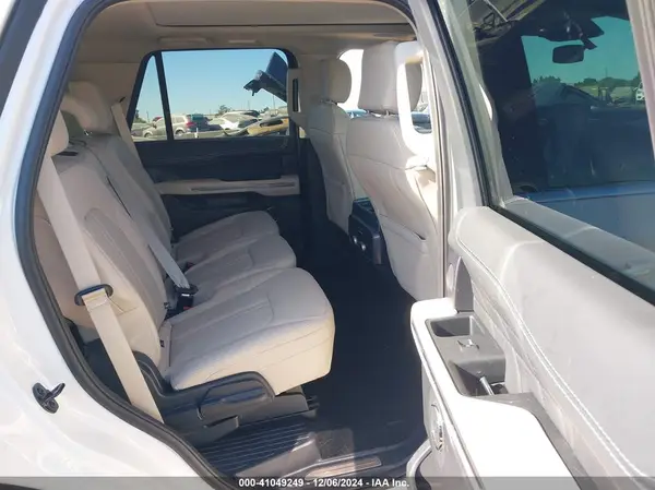 1FMJU1L82REA09116 2024 FORD EXPEDITION - Image 8