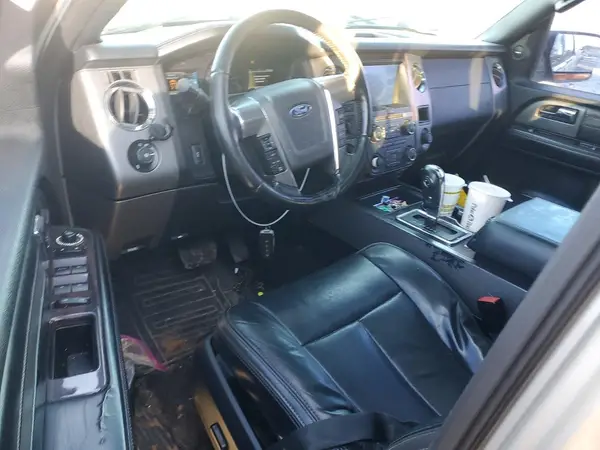 1FMJU1LT8HEA62812 2017 FORD EXPEDITION - Image 8
