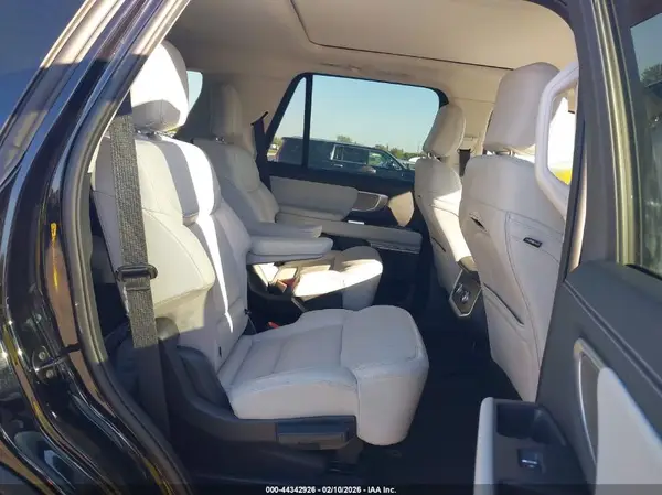 1FMJU1M82SEA35154 2025 FORD EXPEDITION - Image 8