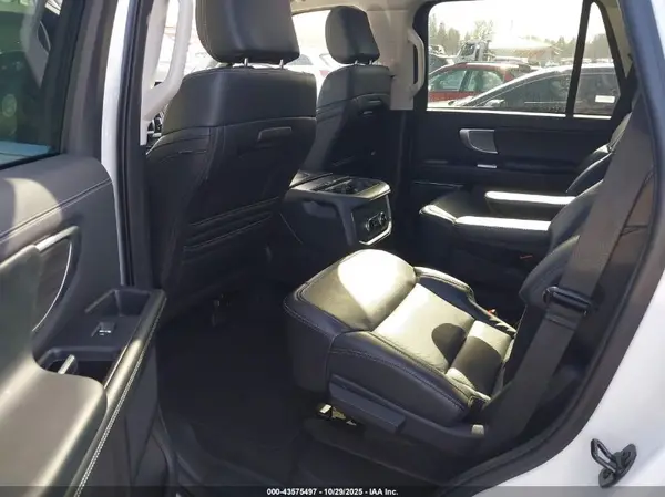 1FMJU1M84SEA18839 2025 FORD EXPEDITION - Image 8