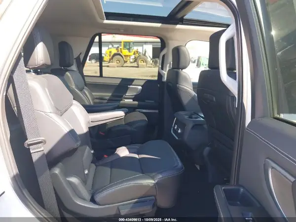 1FMJU1M88SEA16026 2025 FORD EXPEDITION - Image 8
