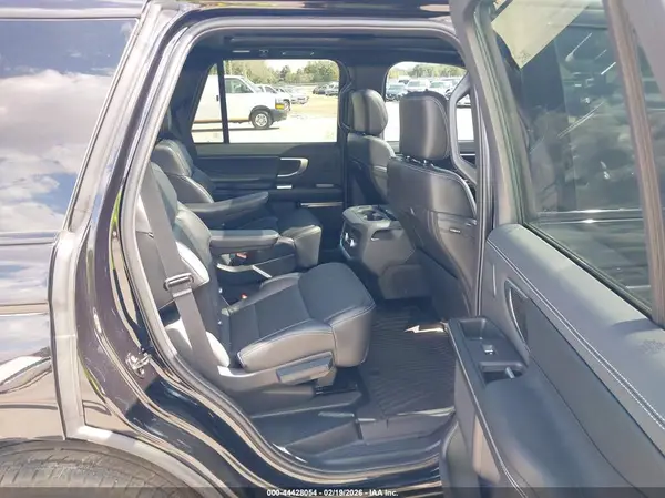 1FMJU1MG4SEA59415 2025 FORD EXPEDITION - Image 8