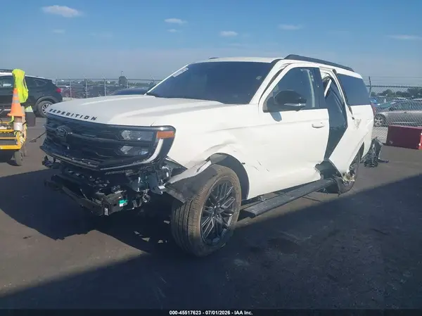 1FMJU1MG6SEA40364 2025 FORD EXPEDITION - Image 2