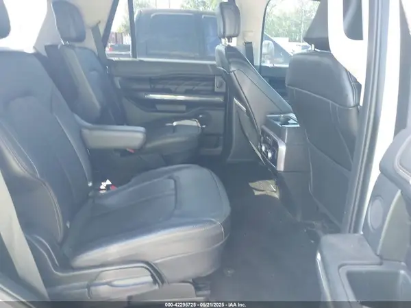 1FMJU1MT4JEA01901 2018 FORD EXPEDITION - Image 8