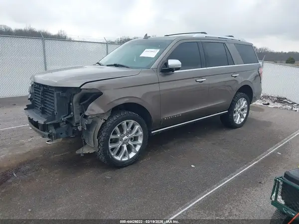 1FMJU1MT4JEA65565 2018 FORD EXPEDITION - Image 2