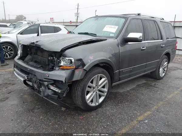 1FMJU1MT5HEA38935 2017 FORD EXPEDITION - Image 2