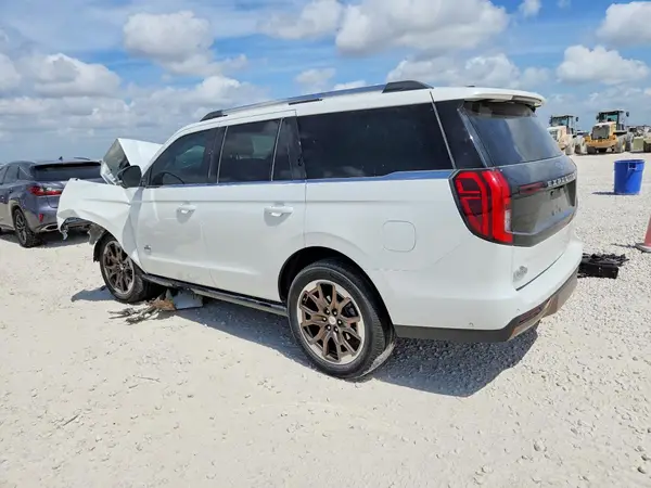 1FMJU1P8XSEA12765 2025 FORD EXPEDITION - Image 2