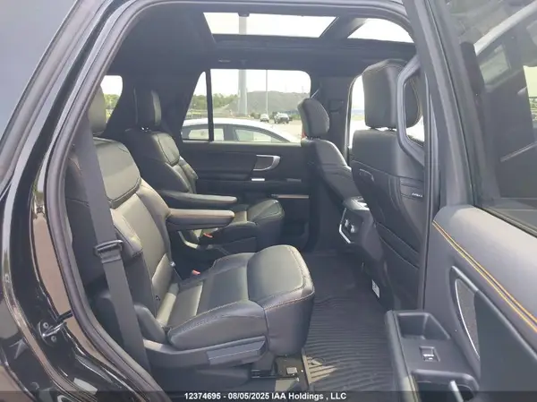 1FMJU1RG0SEA05733 2025 FORD EXPEDITION - Image 8