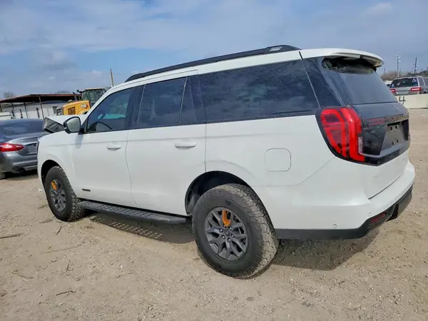 1FMJU1RG3SEA04172 2025 FORD EXPEDITION - Image 2