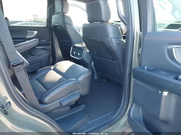 1FMJU1RG3SEA49421 2025 FORD EXPEDITION - Image 8