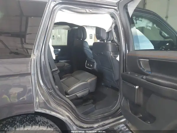 1FMJU1RG4TEA44116 2026 FORD EXPEDITION - Image 8