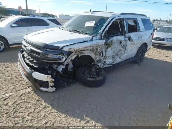 1FMJU1RG7REA74638 2024 FORD EXPEDITION - Image 2