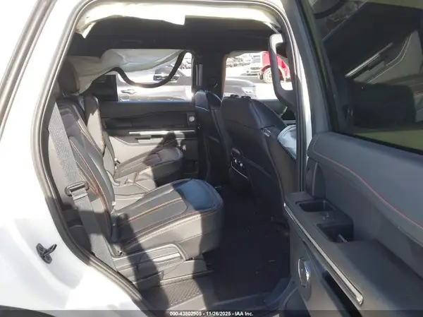 1FMJU1RG7REA74638 2024 FORD EXPEDITION - Image 8