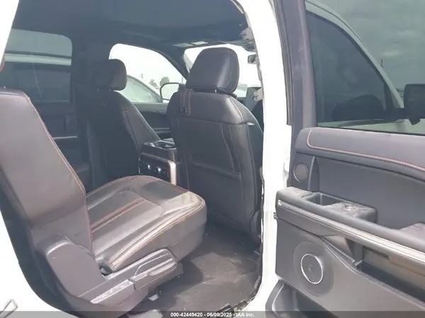 1FMJU1RG8REB11163 2024 FORD EXPEDITION - Image 8