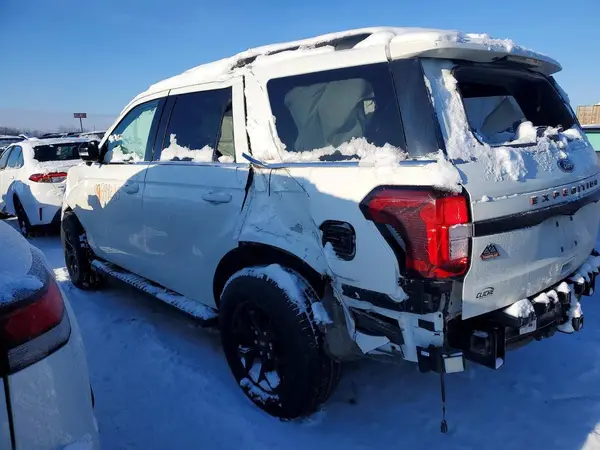 1FMJU1RG9REA10679 2024 FORD EXPEDITION - Image 2