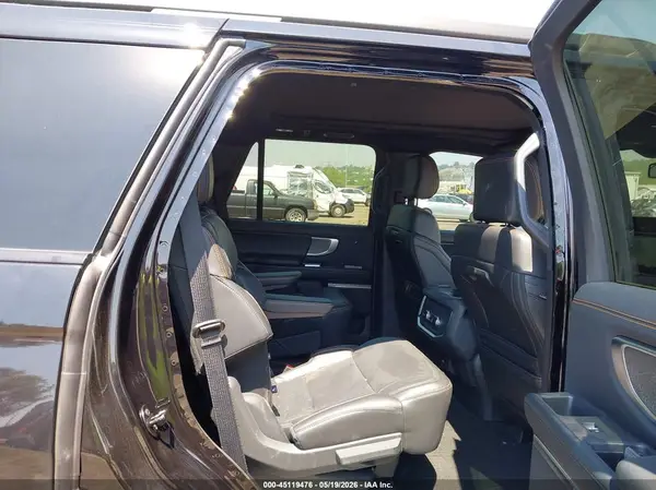 1FMJU1RG9SEA32767 2025 FORD EXPEDITION - Image 8