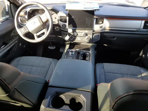 1FMJU1RGXREA60667 2024 FORD EXPEDITION - Image 8