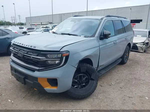 1FMJU1RGXSEA12933 2025 FORD EXPEDITION - Image 2