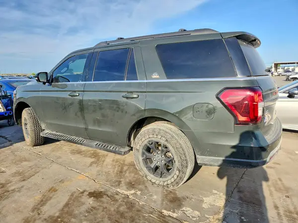 1FMJU1RT1NEA49872 2022 FORD EXPEDITION - Image 2