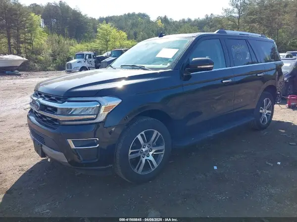 1FMJU2A80REA11245 2024 FORD EXPEDITION - Image 2