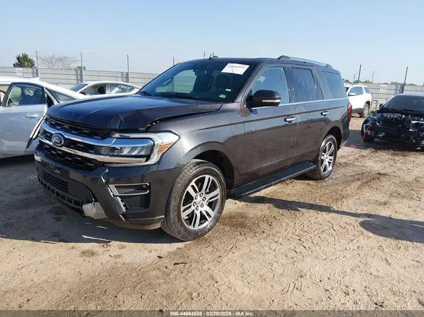 1FMJU2A80REA34492 2024 FORD EXPEDITION - Image 2