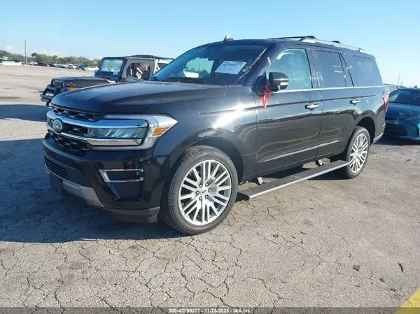 1FMJU2A80REA36663 2024 FORD EXPEDITION - Image 2