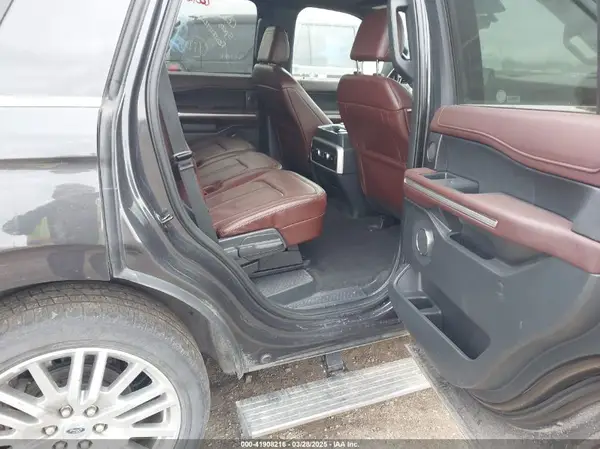 1FMJU2A80REA41216 2024 FORD EXPEDITION - Image 8