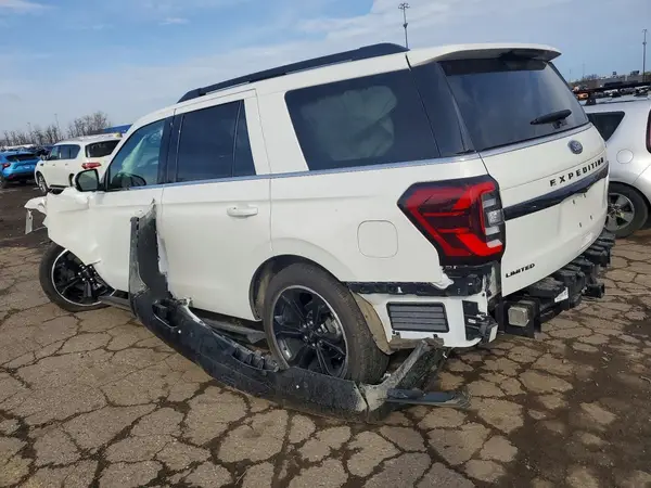 1FMJU2A80REB14035 2024 FORD EXPEDITION - Image 2