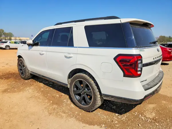 1FMJU2A81PEA36524 2023 FORD EXPEDITION - Image 2