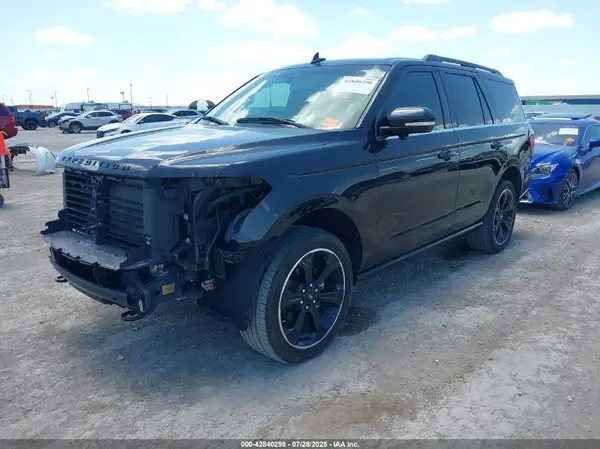 1FMJU2A81PEA53792 2023 FORD EXPEDITION - Image 2