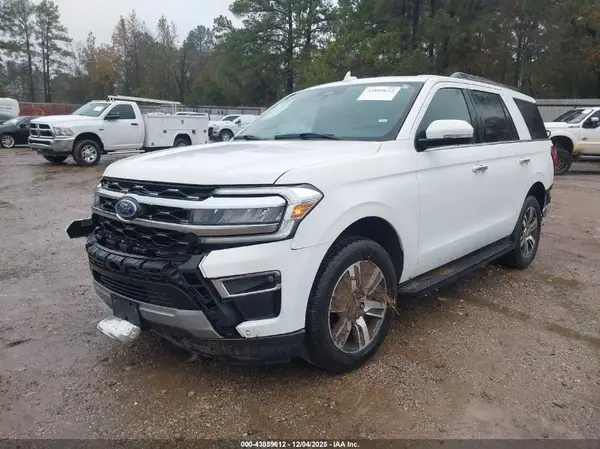 1FMJU2A81REA35389 2024 FORD EXPEDITION - Image 2