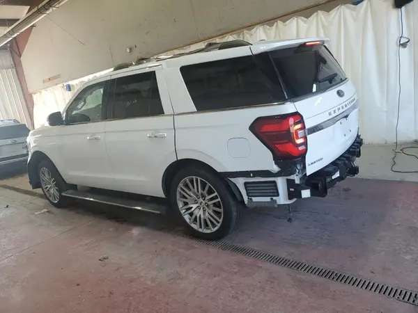 1FMJU2A81REA37692 2024 FORD EXPEDITION - Image 2