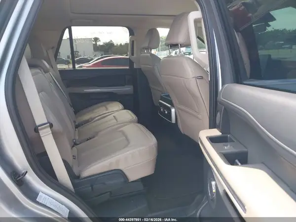 1FMJU2A82REA33019 2024 FORD EXPEDITION - Image 8