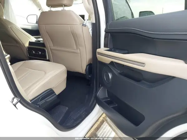 1FMJU2A82REA54551 2024 FORD EXPEDITION - Image 8