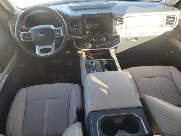 1FMJU2A83REA27018 2024 FORD EXPEDITION - Image 8