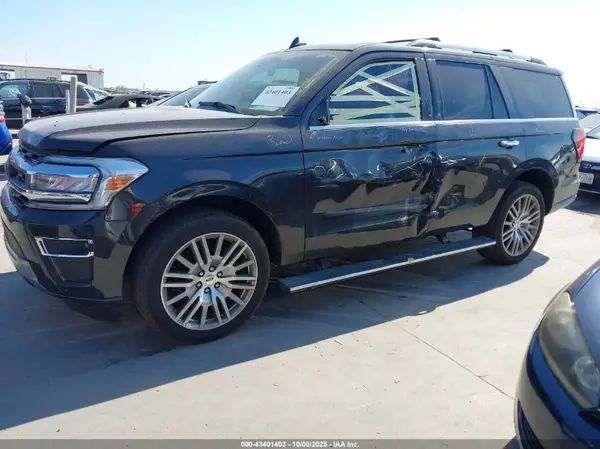 1FMJU2A83REA34065 2024 FORD EXPEDITION - Image 2