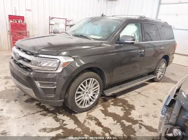 1FMJU2A83REA40674 2024 FORD EXPEDITION - Image 2