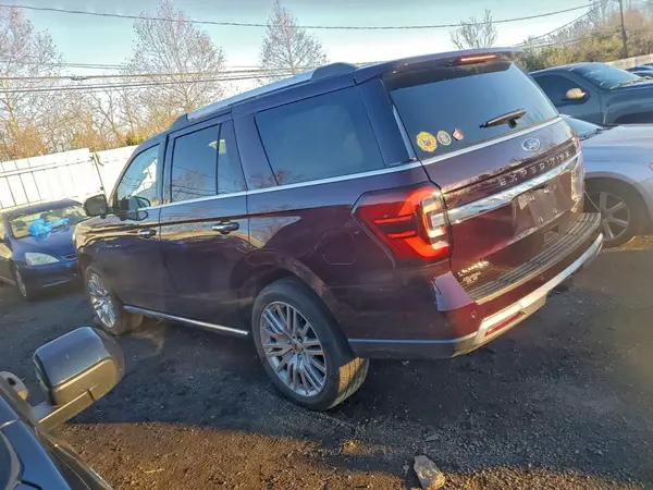 1FMJU2A83REA69401 2024 FORD EXPEDITION - Image 2
