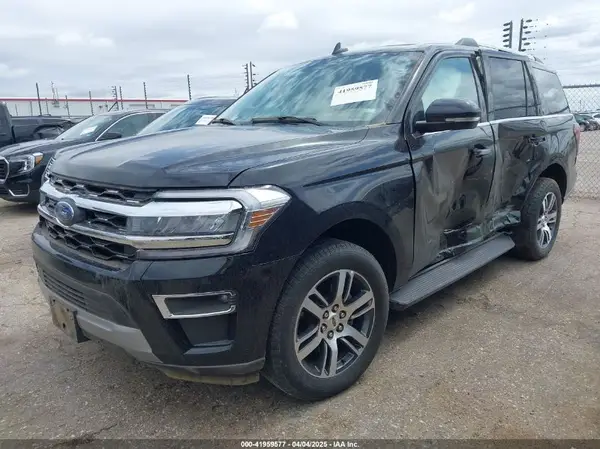 1FMJU2A83REA69642 2024 FORD EXPEDITION - Image 2