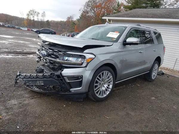 1FMJU2A83REB05698 2024 FORD EXPEDITION - Image 2
