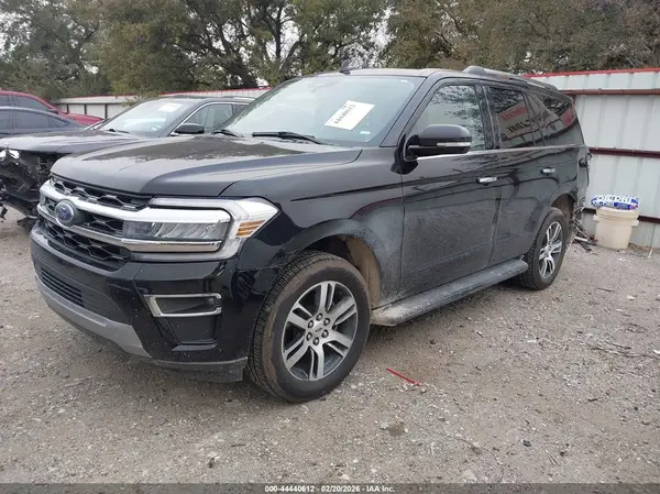 1FMJU2A84REA24273 2024 FORD EXPEDITION - Image 2