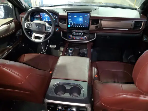 1FMJU2A84REA33913 2024 FORD EXPEDITION - Image 8