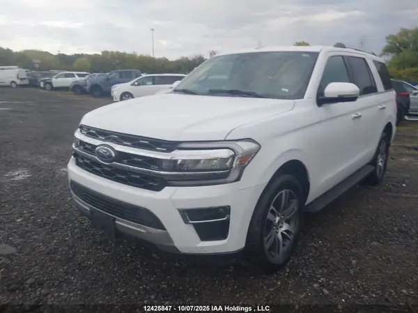 1FMJU2A86REA57081 2024 FORD EXPEDITION - Image 2