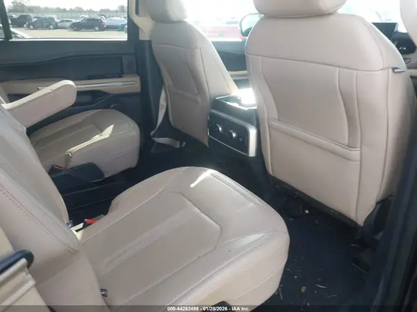 1FMJU2A87REA27085 2024 FORD EXPEDITION - Image 8