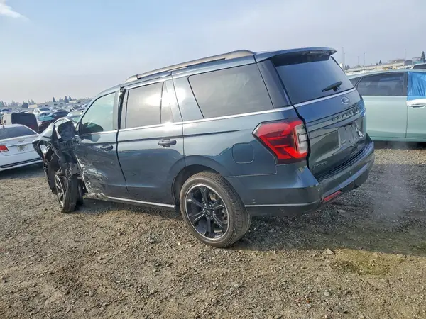 1FMJU2A87REA68171 2024 FORD EXPEDITION - Image 2