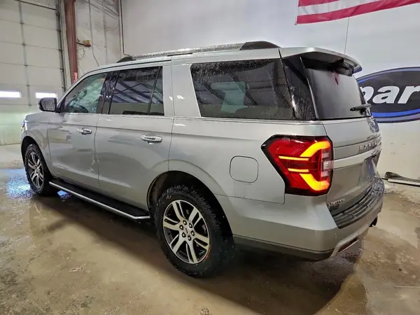 1FMJU2A88PEA29425 2023 FORD EXPEDITION - Image 2